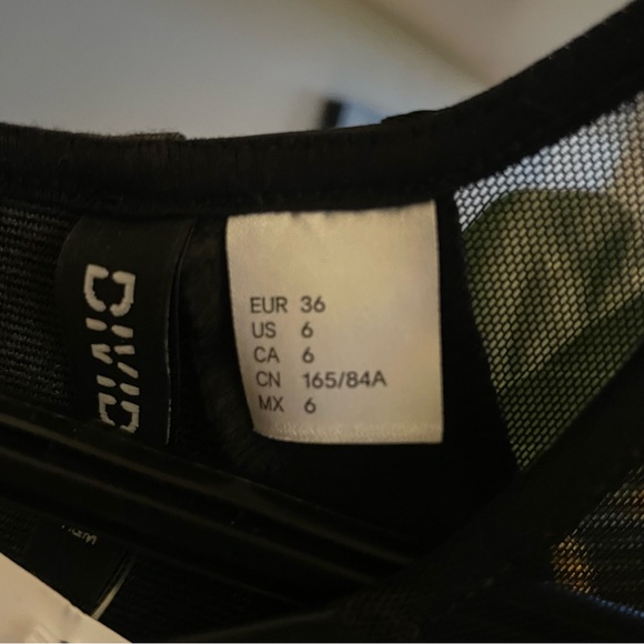 Y2K Bodycon dress - Picture 8 of 9